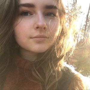 Meet your Posher, Alexandra